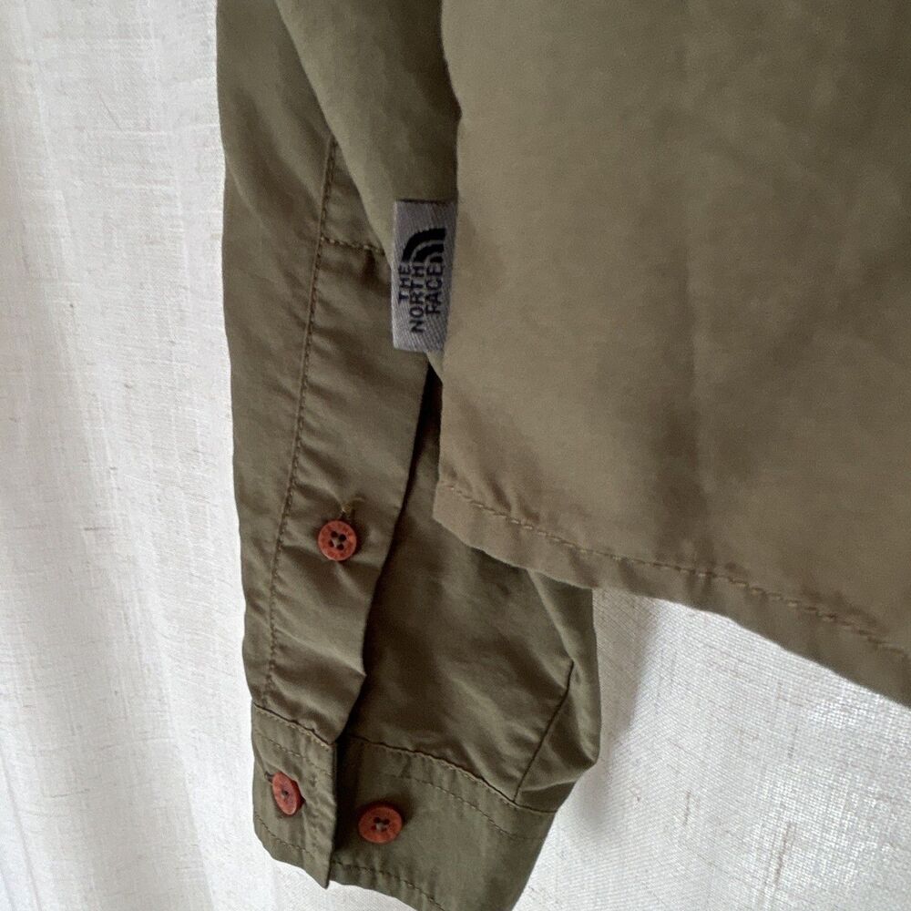 The North Face Women’s Green Breathable Button-Up Shirt Long Sleeve XS/TP - Picture 10 of 16